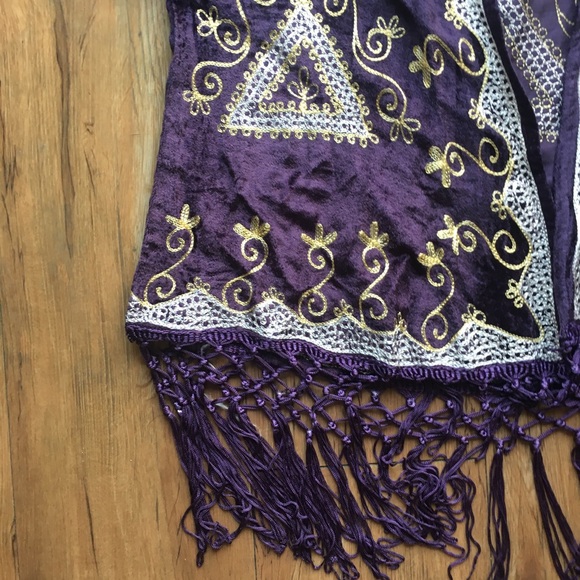 NWT RAGA Leila Embroidered Velvet Kimono w/ Fringe - Picture 3 of 12